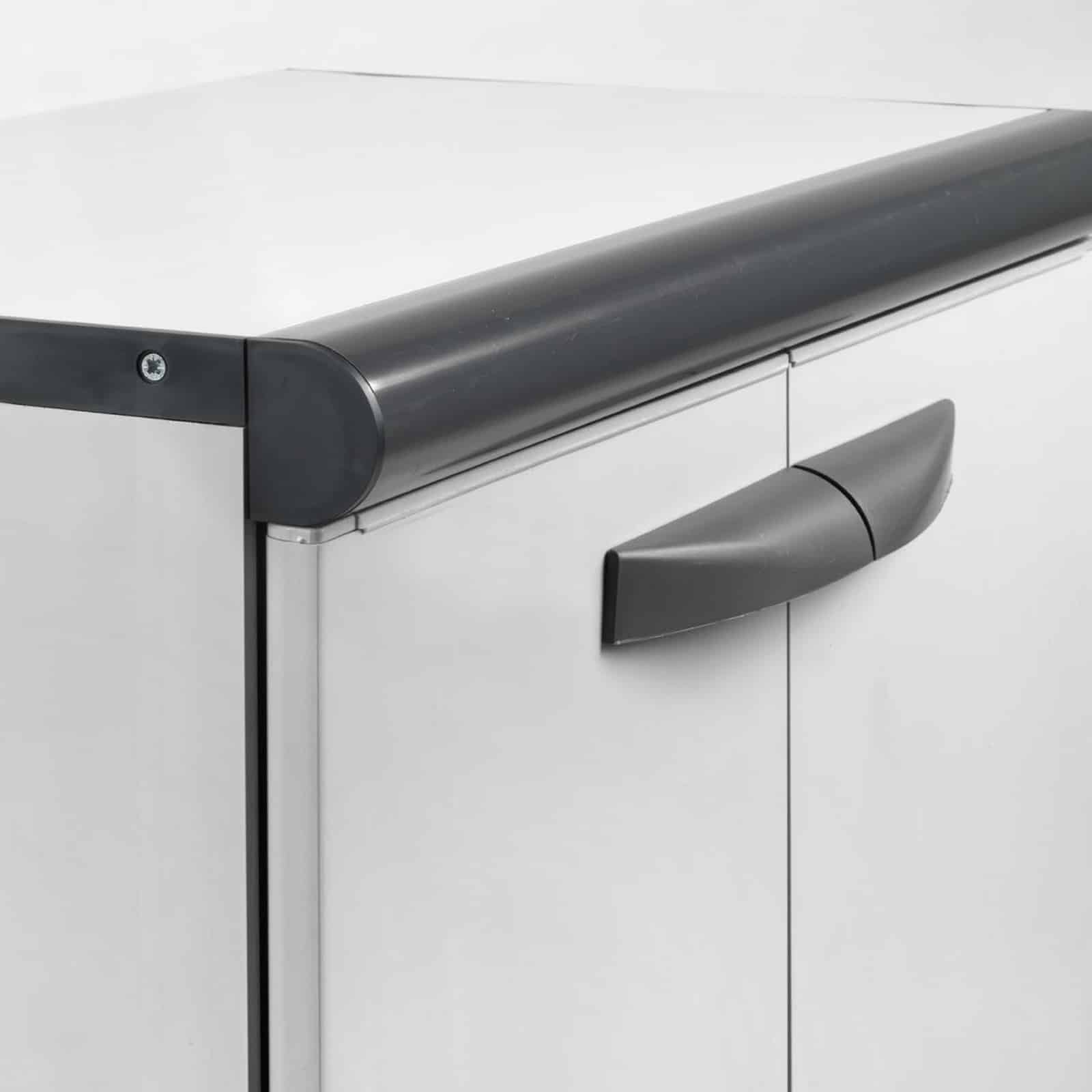 Armário baixo de jardim em resina Sintra 2 Gardiun 62,5x39x84 Cm Cinzento 2 Portas Armário baixo de jardim em resina Sintra 2 Gardiun 62,5x39x84 Cm Cinzento 2 Portas - Image 3